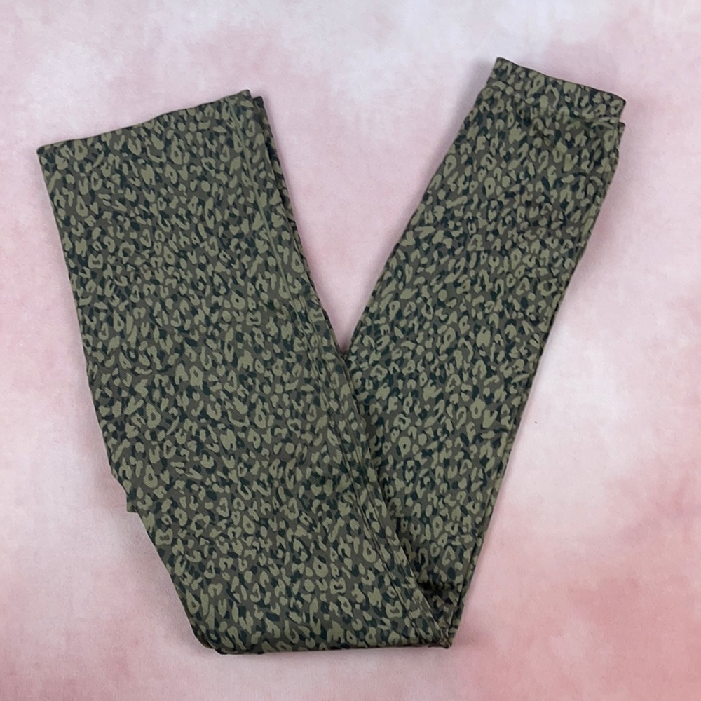 Spanx cheetah print leggings